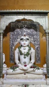 Shree Ajitnath Jinalay, chaumukhji ni pole