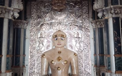 Shree Mota Mahavirswami Jinalay, Gandhi road